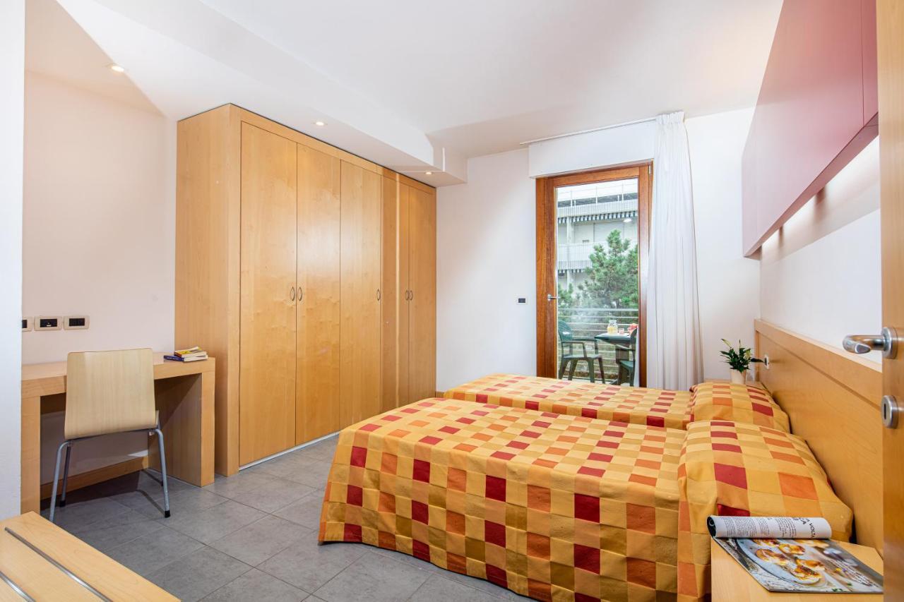 Residence Airone Lignano Sabbiadoro Zewnętrze zdjęcie